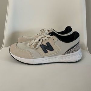 New Balance Tennis Shoes